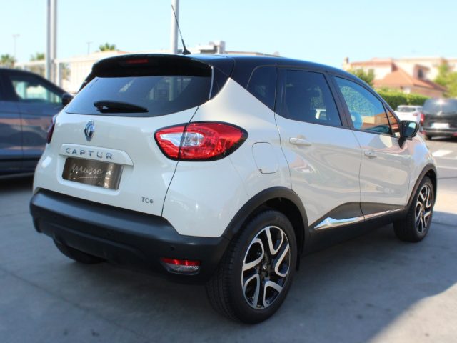 RENAULT Captur usata, con Boardcomputer