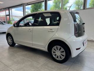 VOLKSWAGEN up! usata, con Autoradio