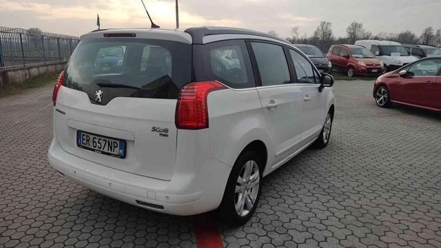 PEUGEOT 5008 usata, con Alzacristalli elettrici