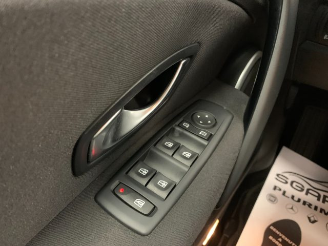 RENAULT Megane usata, con Chiusura centralizzata telecomandata