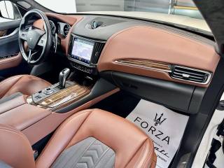 MASERATI Levante usata, con Fendinebbia