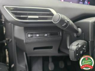 PEUGEOT 3008 usata, con Touch screen