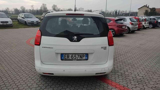 PEUGEOT 5008 usata, con Airbag Passeggero