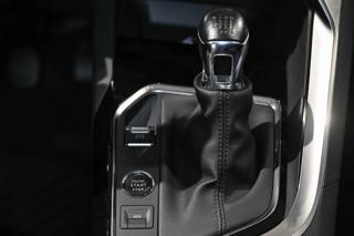 PEUGEOT 3008 usata, con Sedile posteriore sdoppiato