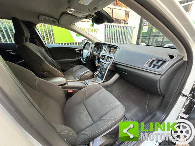 VOLVO V40 Cross Country usata, con Filtro antiparticolato