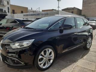 RENAULT Scenic usata, con Airbag