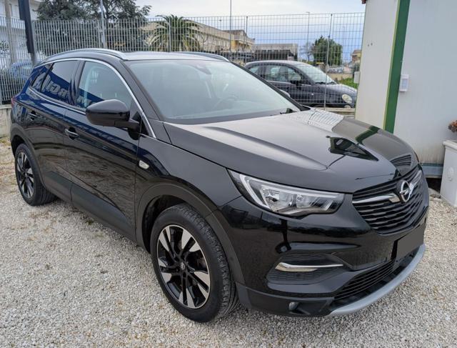OPEL Grandland X usata, con Airbag
