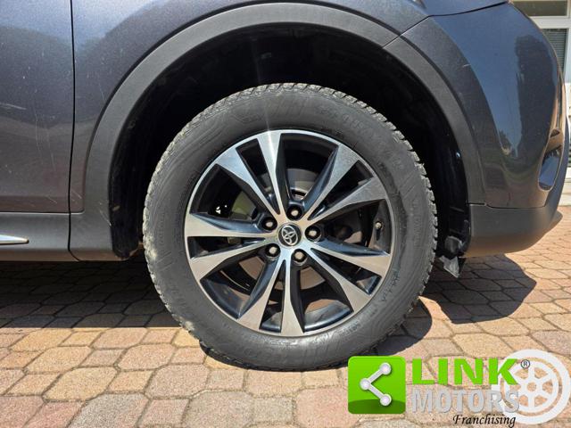 TOYOTA RAV 4 usata, con Controllo vocale