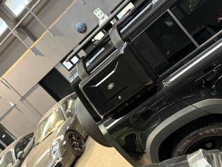 LAND ROVER Defender usata, con Controllo vocale