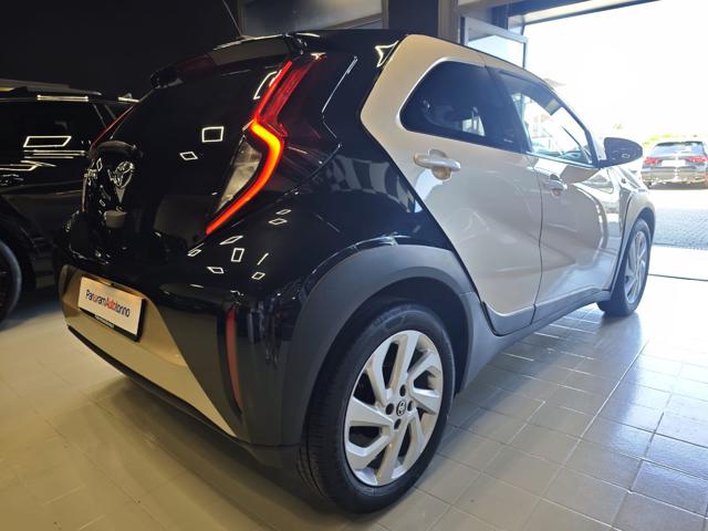 TOYOTA Aygo X usata, con Autoradio