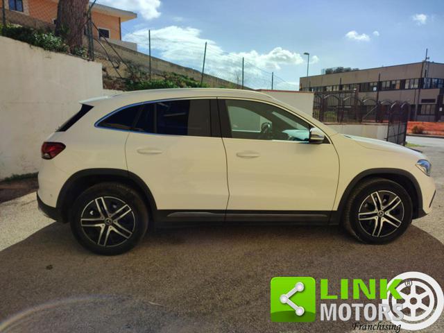 MERCEDES-BENZ GLA 200 usata, con Chiusura centralizzata