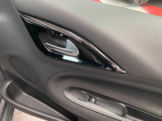 DS AUTOMOBILES DS 3 usata, con Sedile posteriore sdoppiato