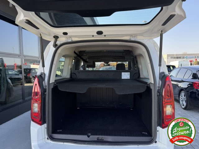 OPEL Combo usata, con Servosterzo