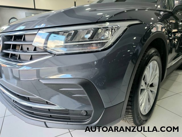 VOLKSWAGEN Tiguan usata, con Bracciolo