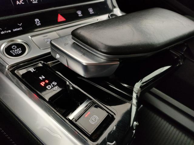 AUDI e-tron usata, con Volante multifunzione