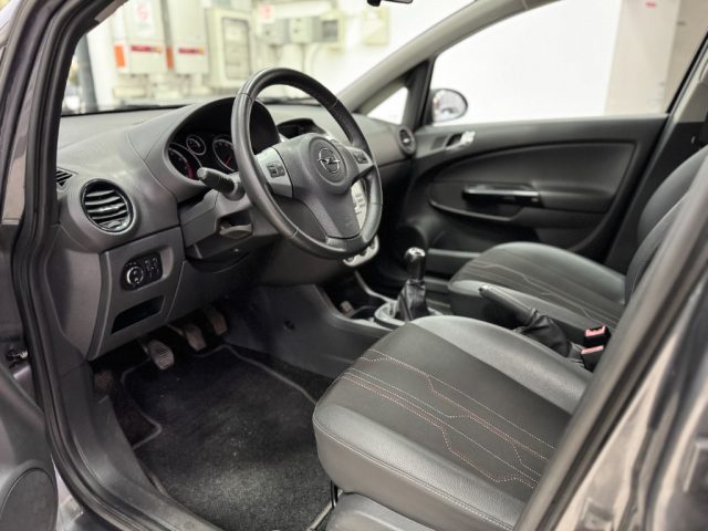 OPEL Corsa usata, con Volante in pelle