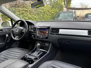 VOLKSWAGEN Touareg usata, con Boardcomputer