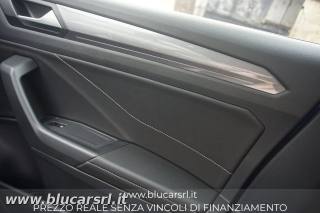 VOLKSWAGEN T-Roc usata 25