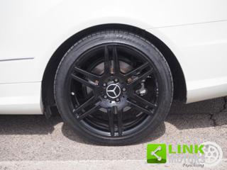 MERCEDES-BENZ E 220 usata 29