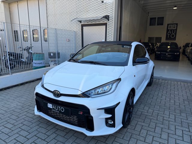 TOYOTA Yaris usata, con Airbag