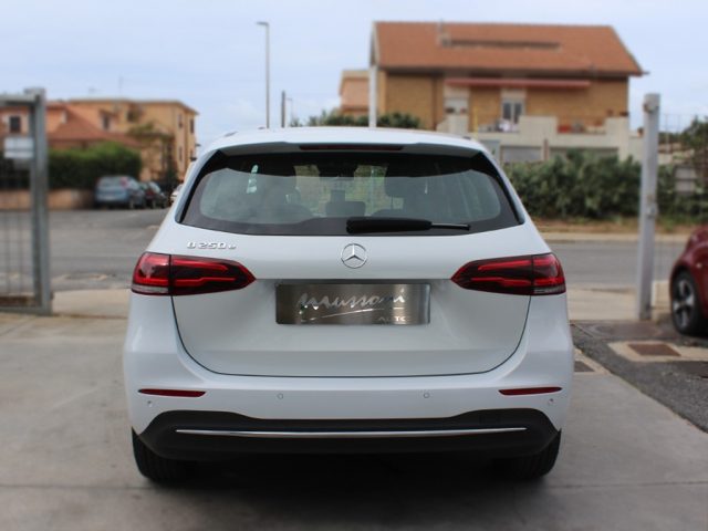 MERCEDES-BENZ B 250 usata, con Autoradio