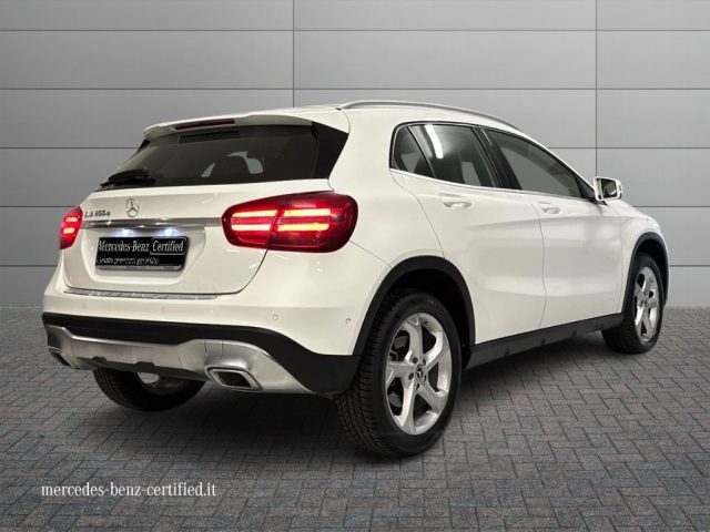 MERCEDES-BENZ GLA 200 usata, con Airbag
