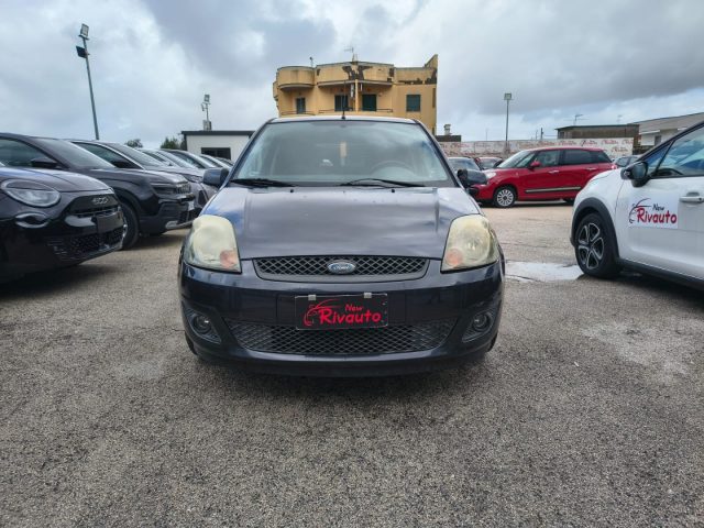 FORD Fiesta usata, con ABS