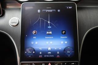 MERCEDES-BENZ C 200 usata, con Schermo multifunzione interamente digitale