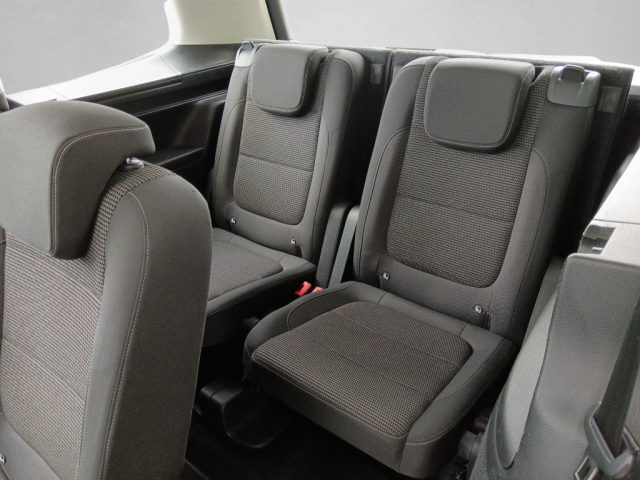 VOLKSWAGEN Sharan usata, con Cruise Control