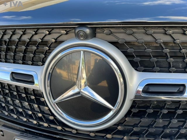 MERCEDES-BENZ GLA 200 usata 10