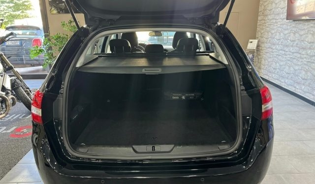 PEUGEOT 308 usata, con Autoradio digitale