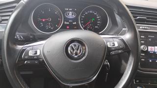 VOLKSWAGEN Tiguan usata, con Sensori di parcheggio anteriori