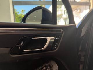 PORSCHE Macan usata, con MP3