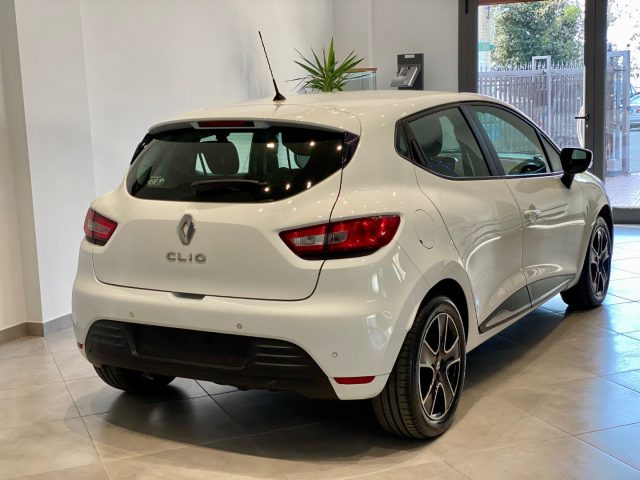 RENAULT Clio usata, con Alzacristalli elettrici