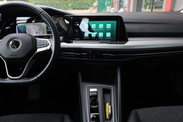 VOLKSWAGEN Golf usata, con Sistema di navigazione