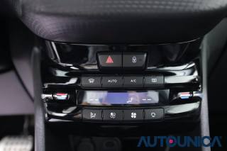 PEUGEOT 2008 usata, con Volante multifunzione