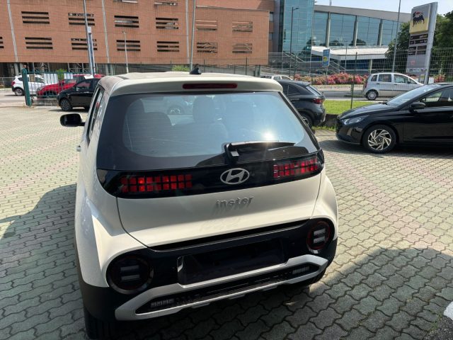 HYUNDAI INSTER usata, con Autoradio