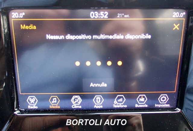 JEEP Renegade usata, con USB