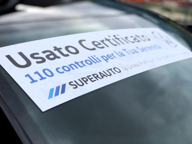 VOLKSWAGEN Polo usata, con Frenata d
