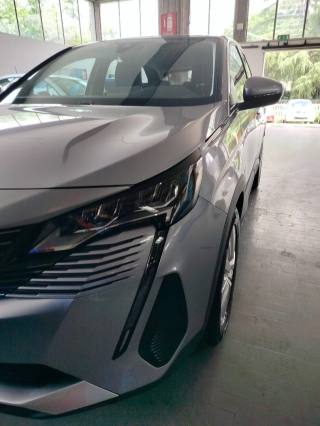 PEUGEOT 3008 usata, con Fari LED