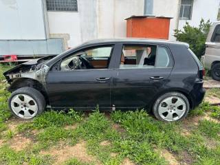 VOLKSWAGEN Golf usata, con Airbag laterali