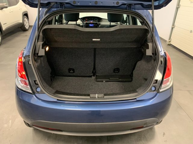 LANCIA Ypsilon usata, con Autoradio digitale