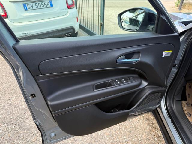 JEEP Avenger usata, con Autoradio digitale