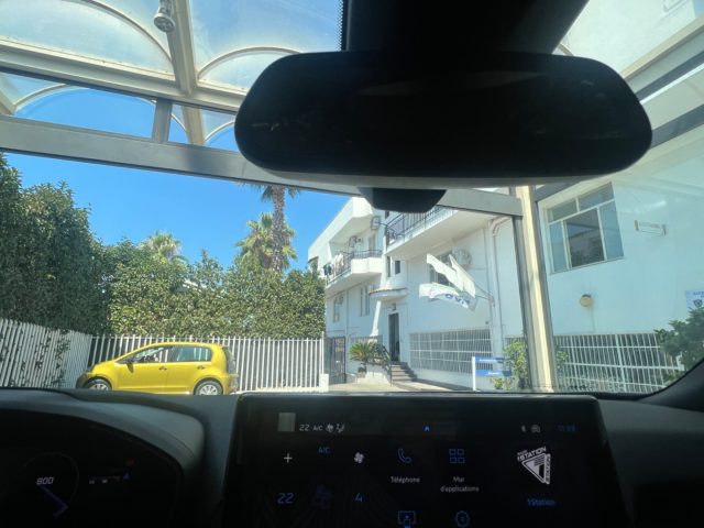 PEUGEOT 2008 usata, con Volante in pelle