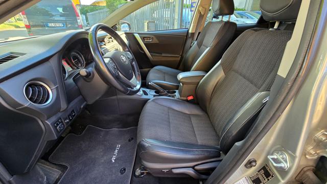 TOYOTA Auris Touring Sports usata, con Sedili riscaldati