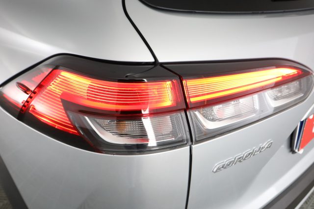 TOYOTA Corolla Cross usata 9