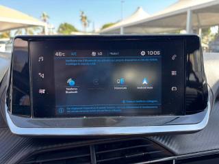 PEUGEOT 2008 usata, con Controllo vocale