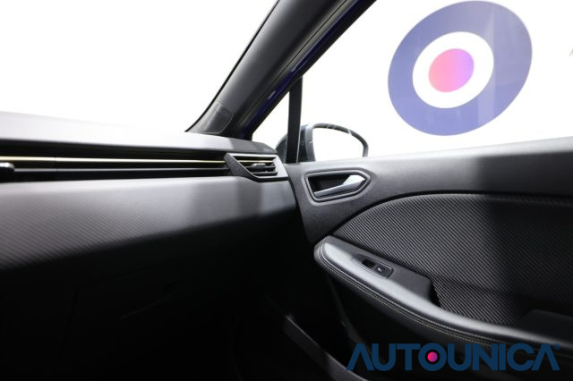 RENAULT Clio usata, con Sensori di parcheggio posteriori