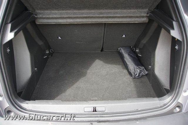 PEUGEOT 2008 usata, con Sedile posteriore sdoppiato