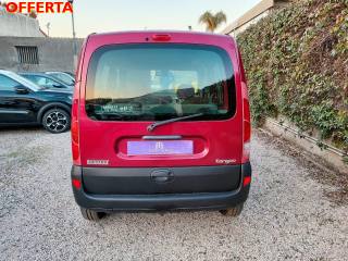 RENAULT Kangoo usata 20